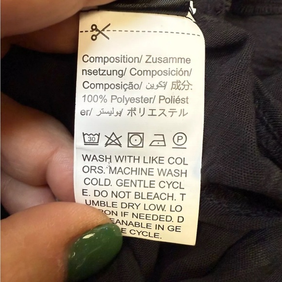 SHEIN White & Black Sleeveless Blouse Tank Tops Size Small (set of 2) - Picture 15 of 15